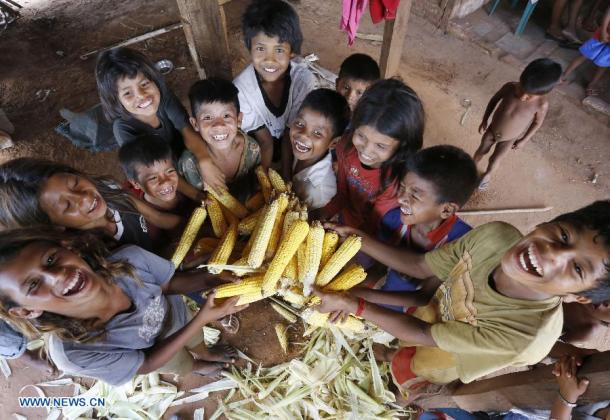 guarani children corn